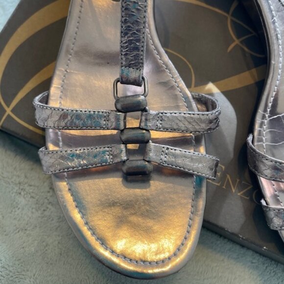 Enzo Angiolini Nyler Women PLATIUM Snakeskin Leather Gladiator Sandals 8M - Picture 2 of 6